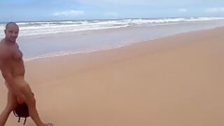 Pitbull Porn And Loira Luxx - Fui Com Minha Amiga Da A Bucetinha Em Uma Praia De Nudismo Para Os Pirocudos 12 Min