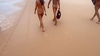 Pitbull Porn And Loira Luxx - Fui Com Minha Amiga Da A Bucetinha Em Uma Praia De Nudismo Para Os Pirocudos 12 Min