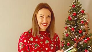 Gina Monelli - My Hot Stepmom Fuck Under Christmas Tree!