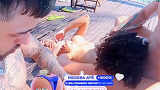 Fernanda Ribeiro - Fudendo Duas Amigas Safadas, Numa Suruba Na Piscina Tiabrit E Mateus Castro