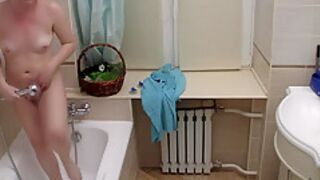 Samantha 38g - Solo Teenie Masturbates In The Shower