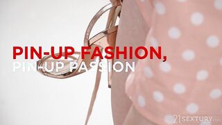 Pin-up Fashion, Pin-up Passion, Scene #01